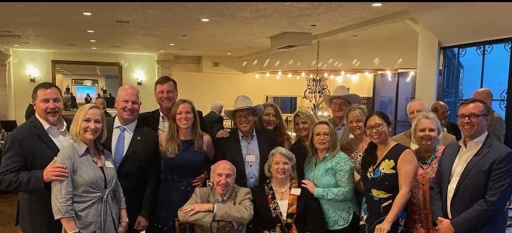 Members networking at a NOMADS International event